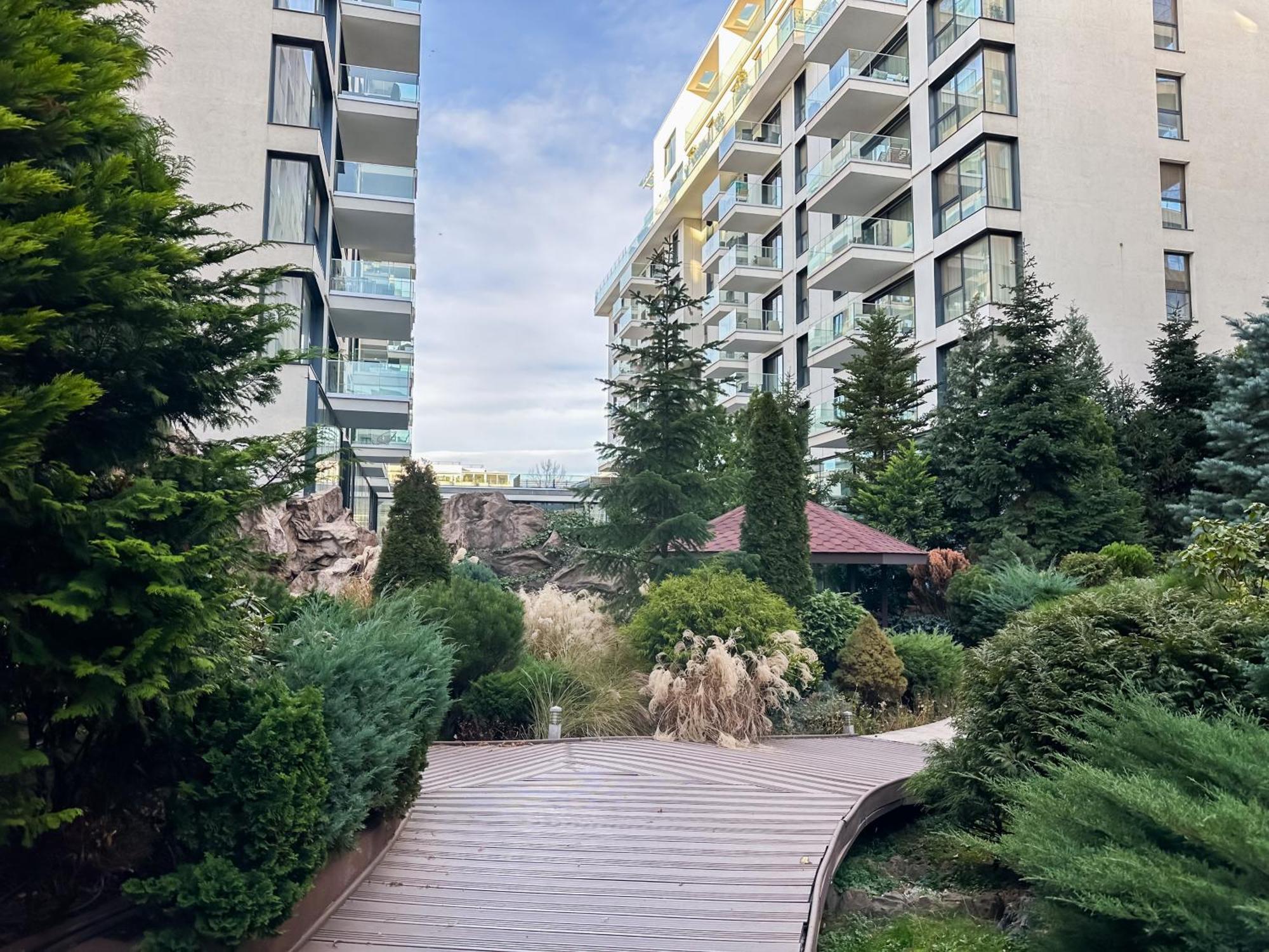Garden Apartment - Herastrau Park 3Min Walk 부쿠레슈티 외부 사진